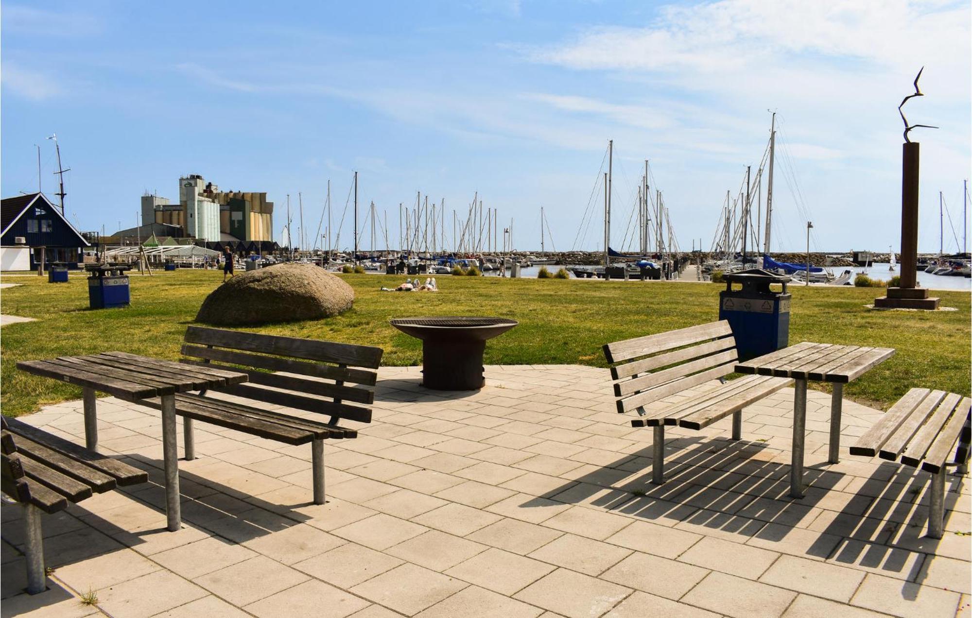 1 Bedroom Amazing Apartment In Ystad Exterior photo
